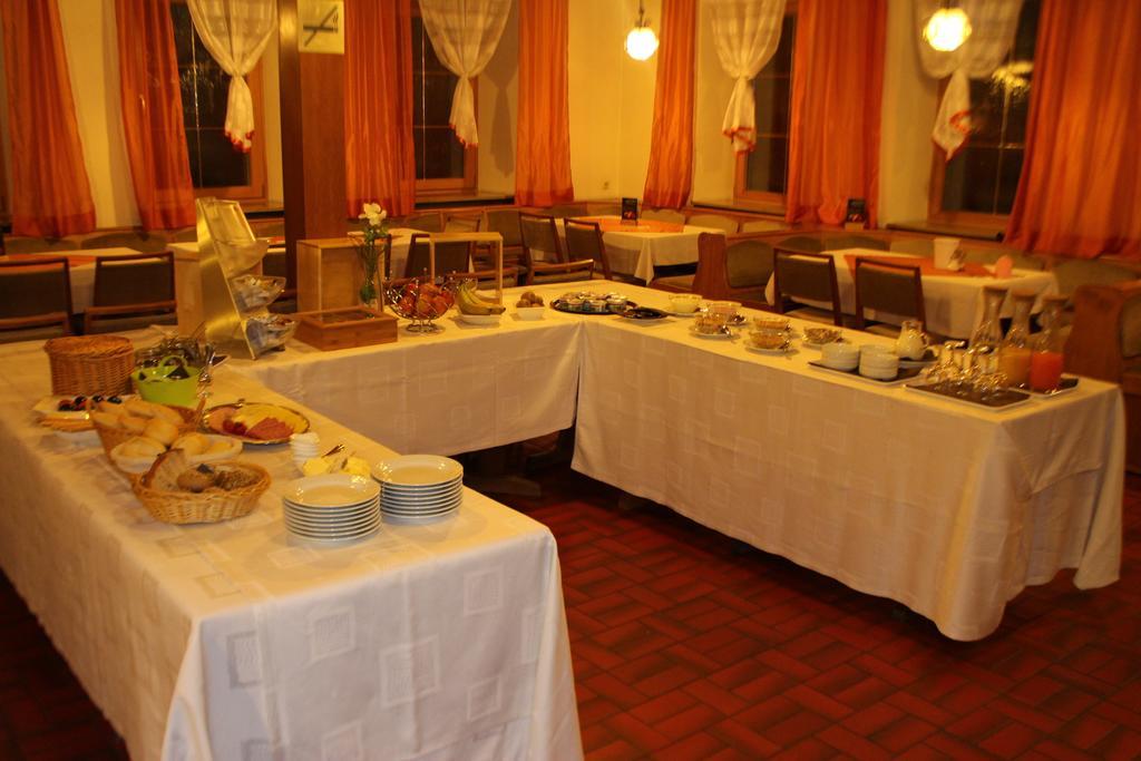 Gasthof Zur Post Zwiefalten Extérieur photo